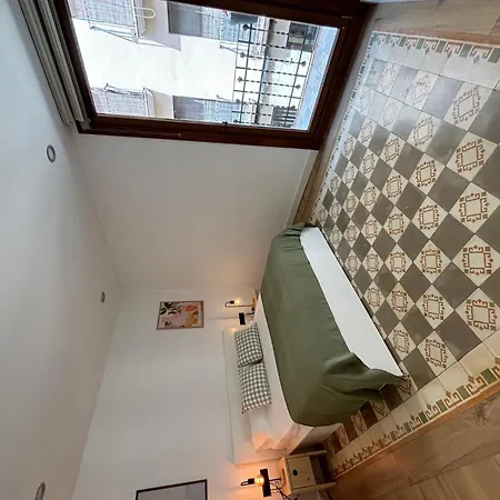 Apartamentos_lovely_rooms_vic