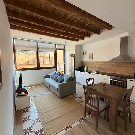 Apartamento Apartamentos_lovely_rooms_vic *